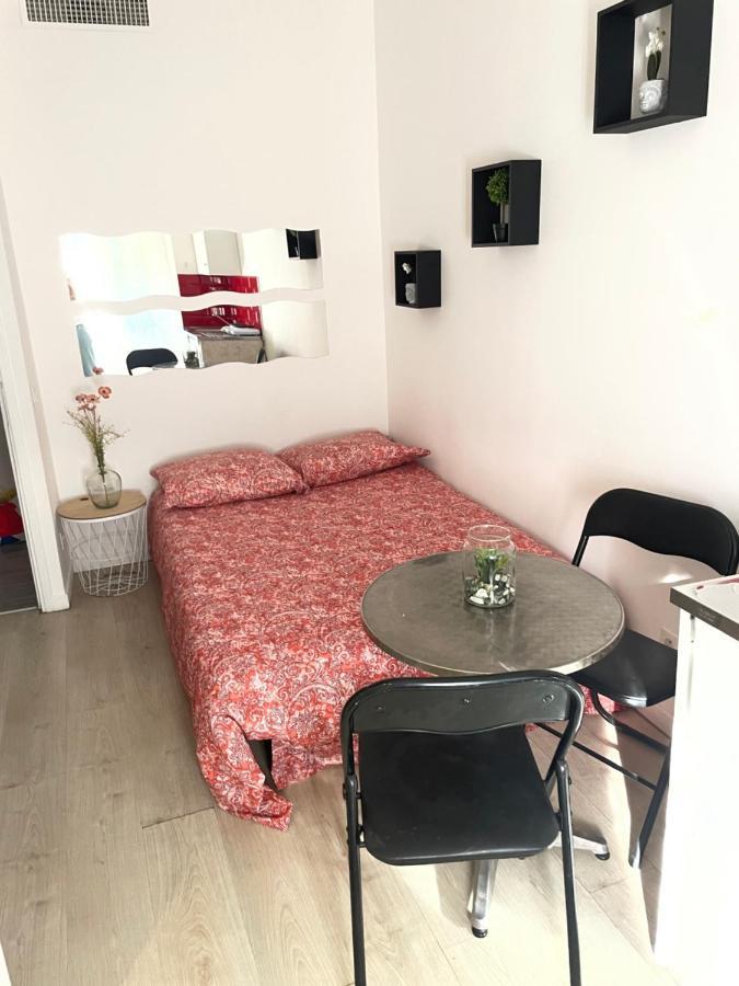 Meubles Inice Bagian luar foto